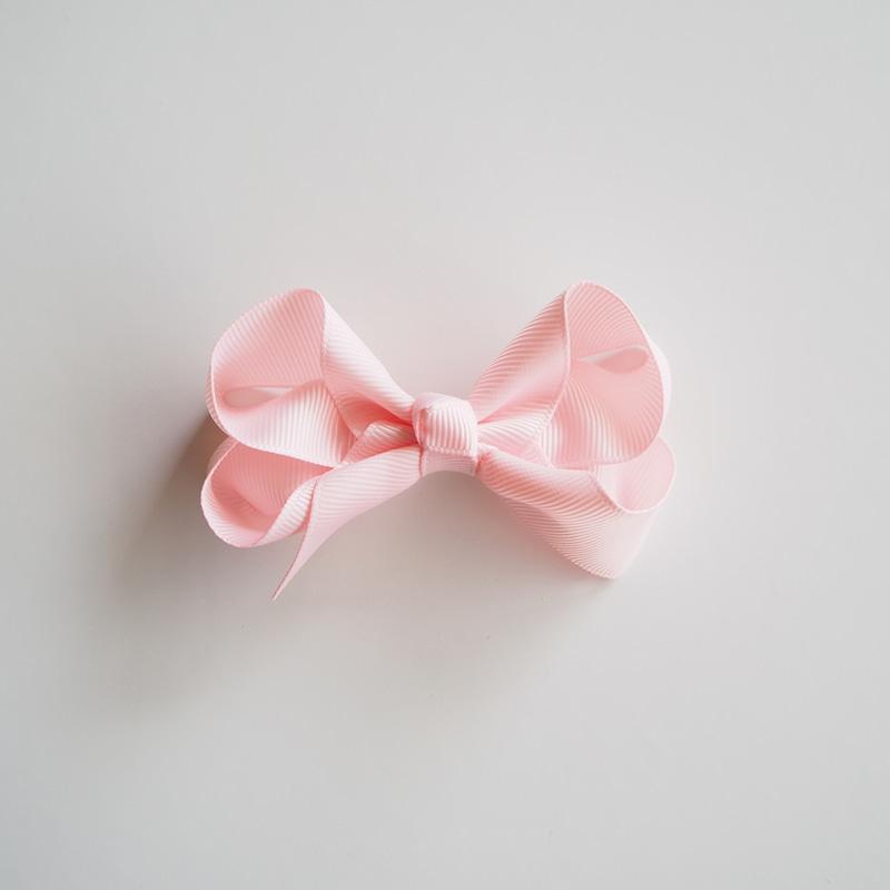 [7차 완판! 8차 재입고!!]라이트 핑크 보우 클립 (미디움) 사이즈 8cmX6cm Bow Clip (Medium) - Light Pink